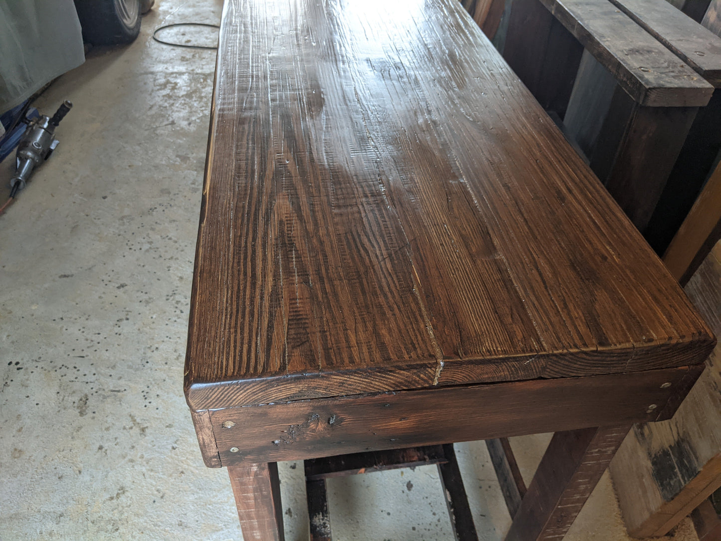 Entry table Large display