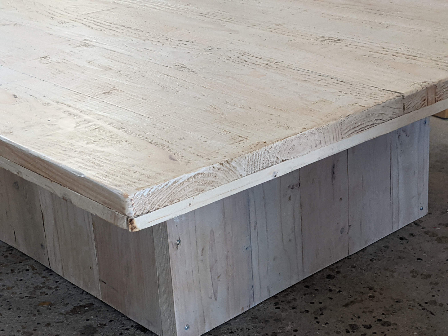 Coffee table square whitewash