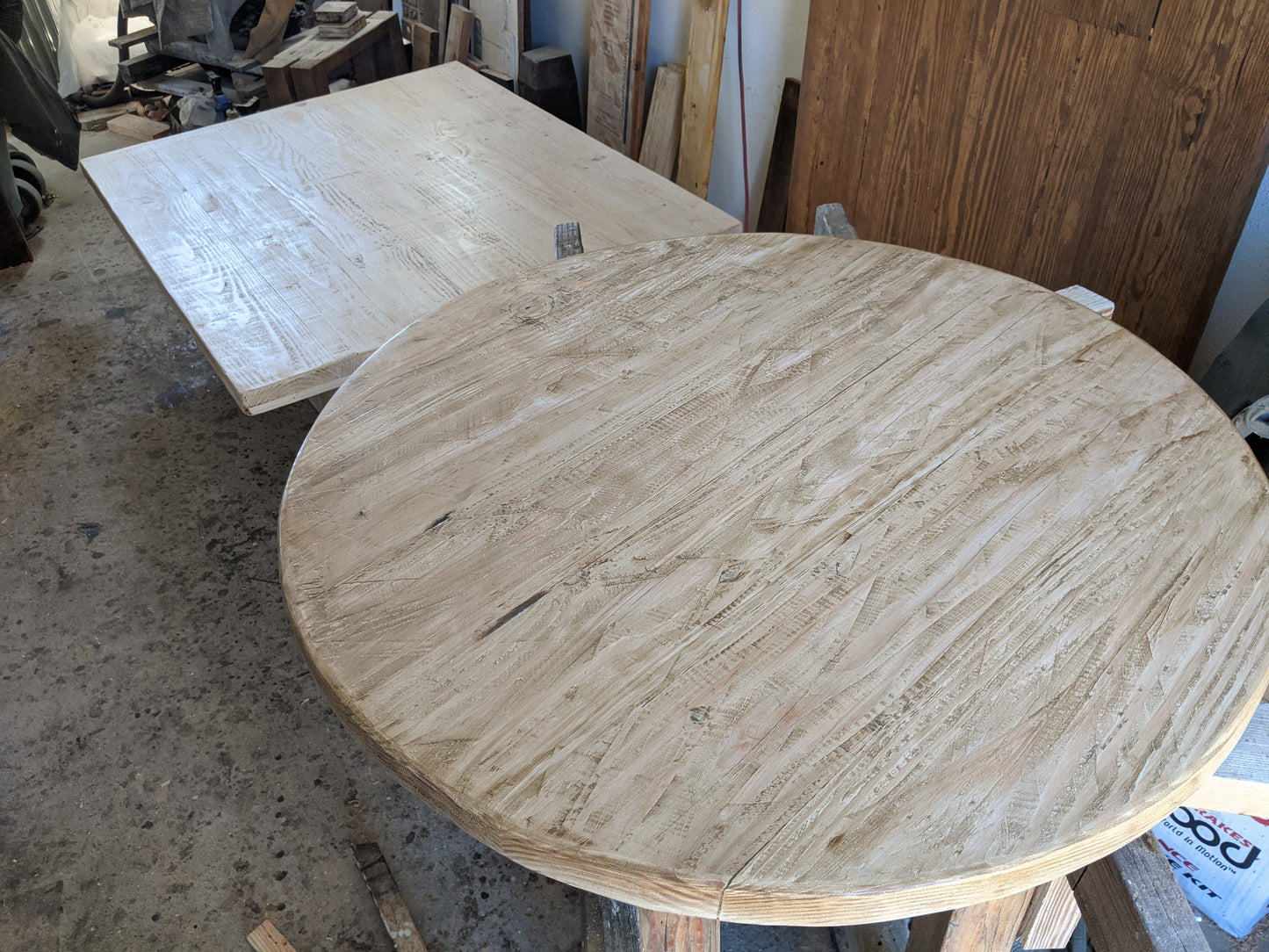 Coffee Table round - metal base