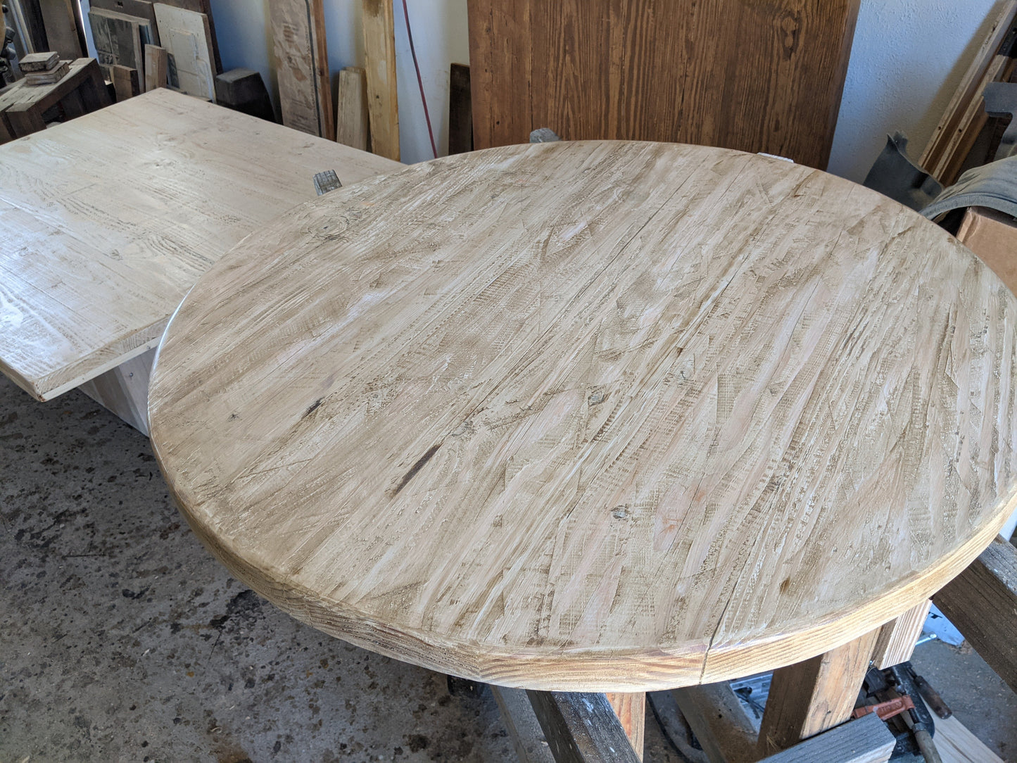 Coffee Table round - metal base