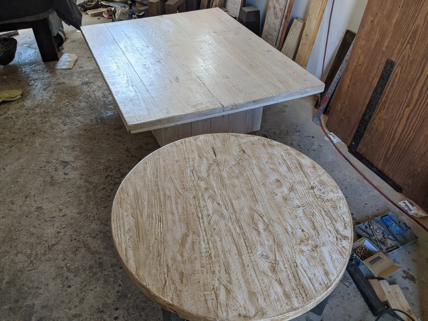 Coffee Table round - metal base