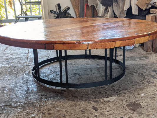 Coffee Table round dark metal base